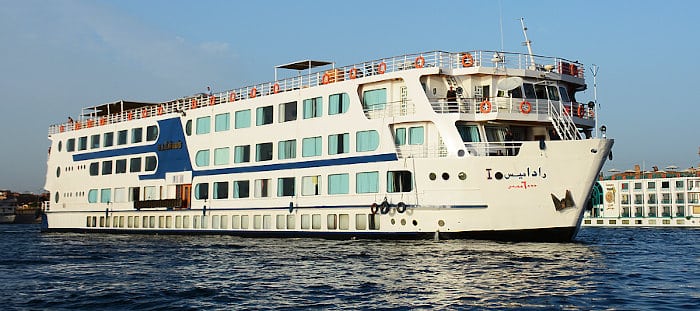 Motonave por el Nilo Radamis I