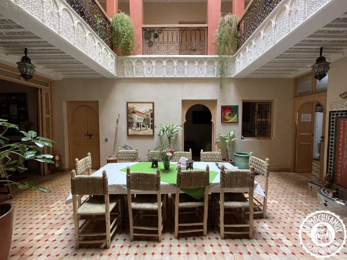 mejor riad de Marrakech barato. Riad Nakhla, patio central.